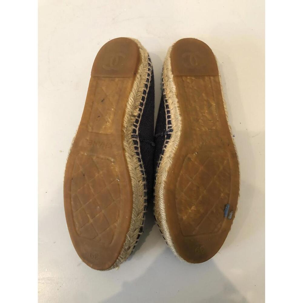 Chanel Navy Espadrilles - Classic CC Signature - Picture 3 of 4